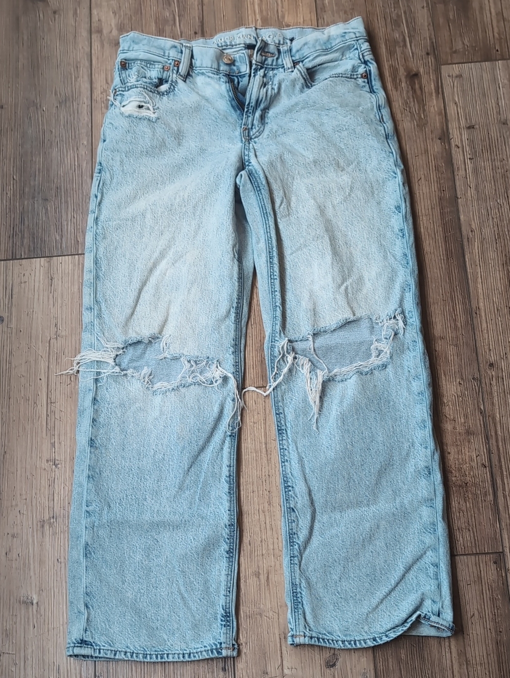 American Eagle Outfitters Light Blue Distressed Straight-Leg Jeans